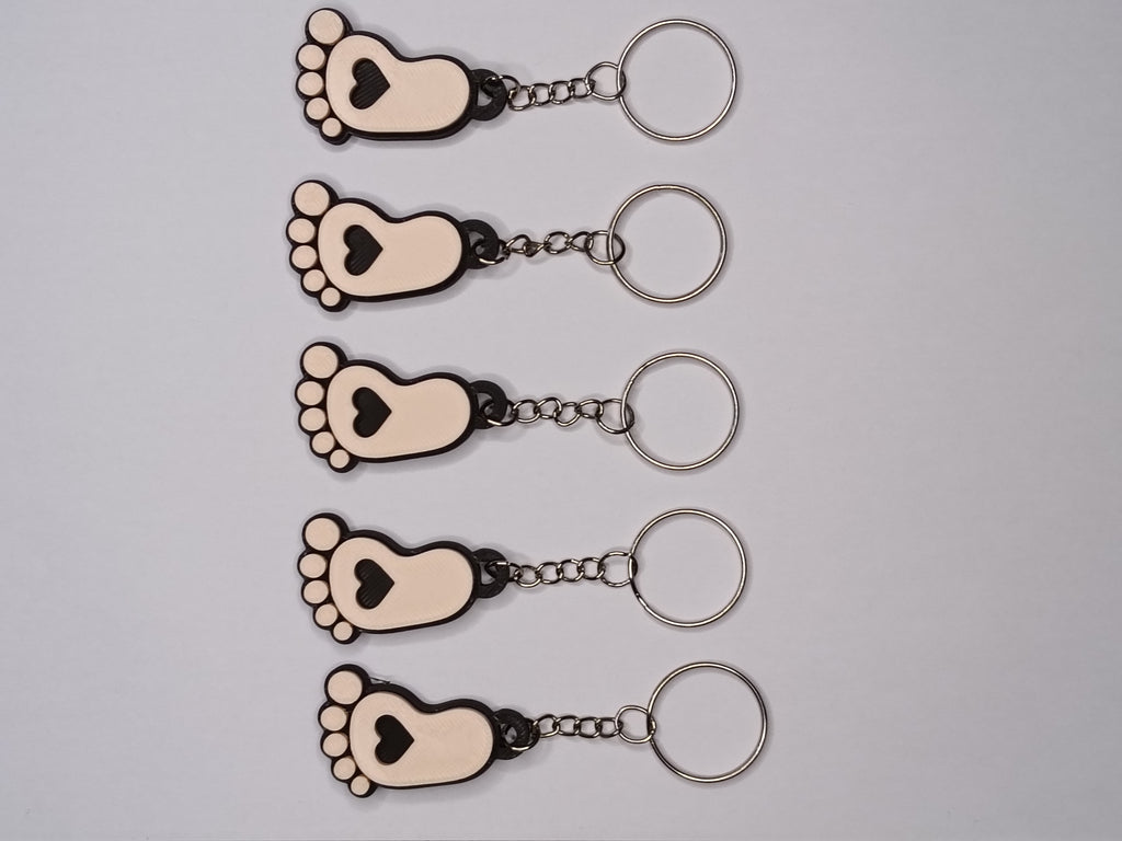 Brelok Stópka z Sercem – uroczy brelok 3D dla bliskiej osoby