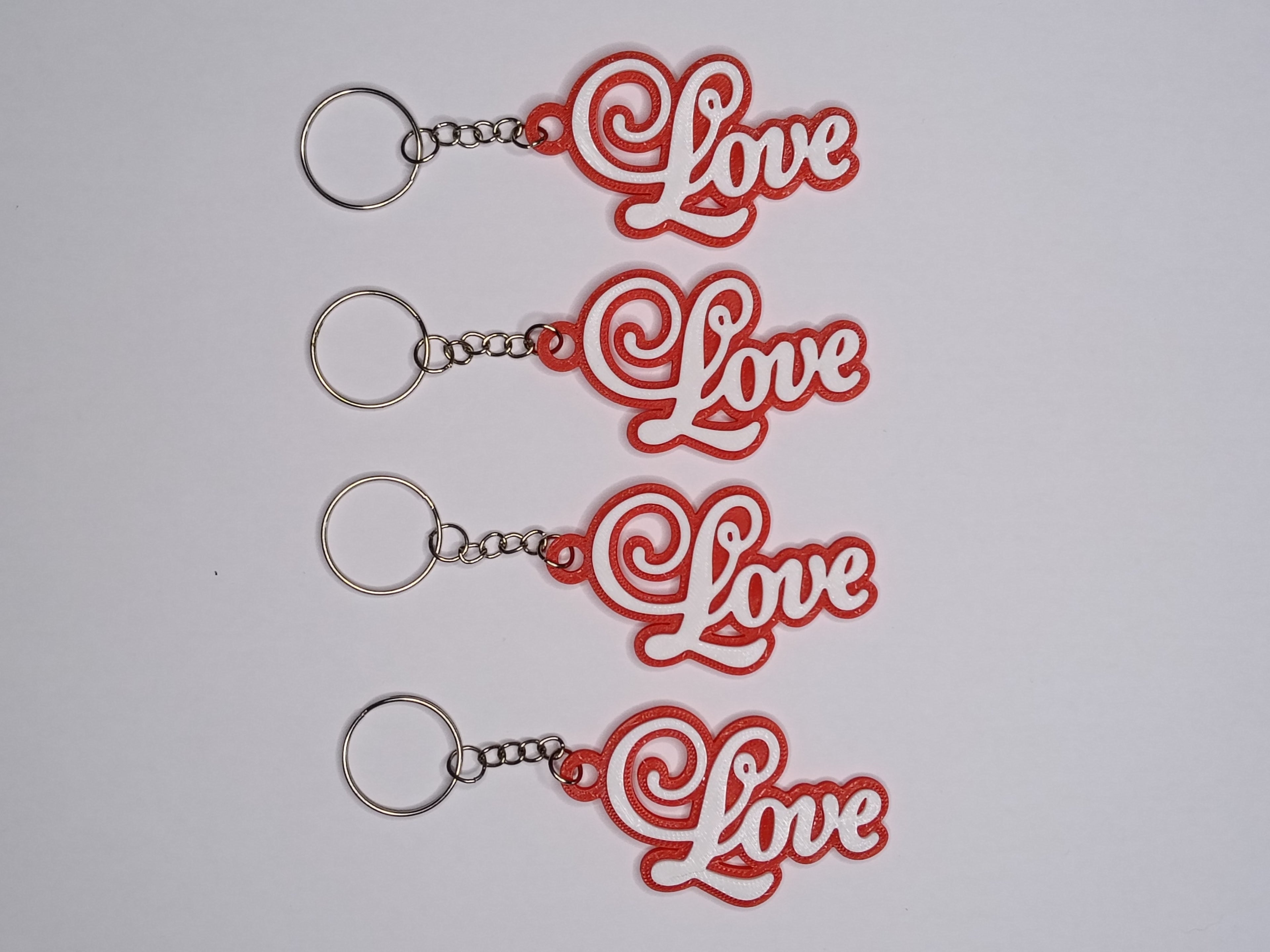 Brelok Love – czerwono-biały brelok 3D w romantycznym stylu