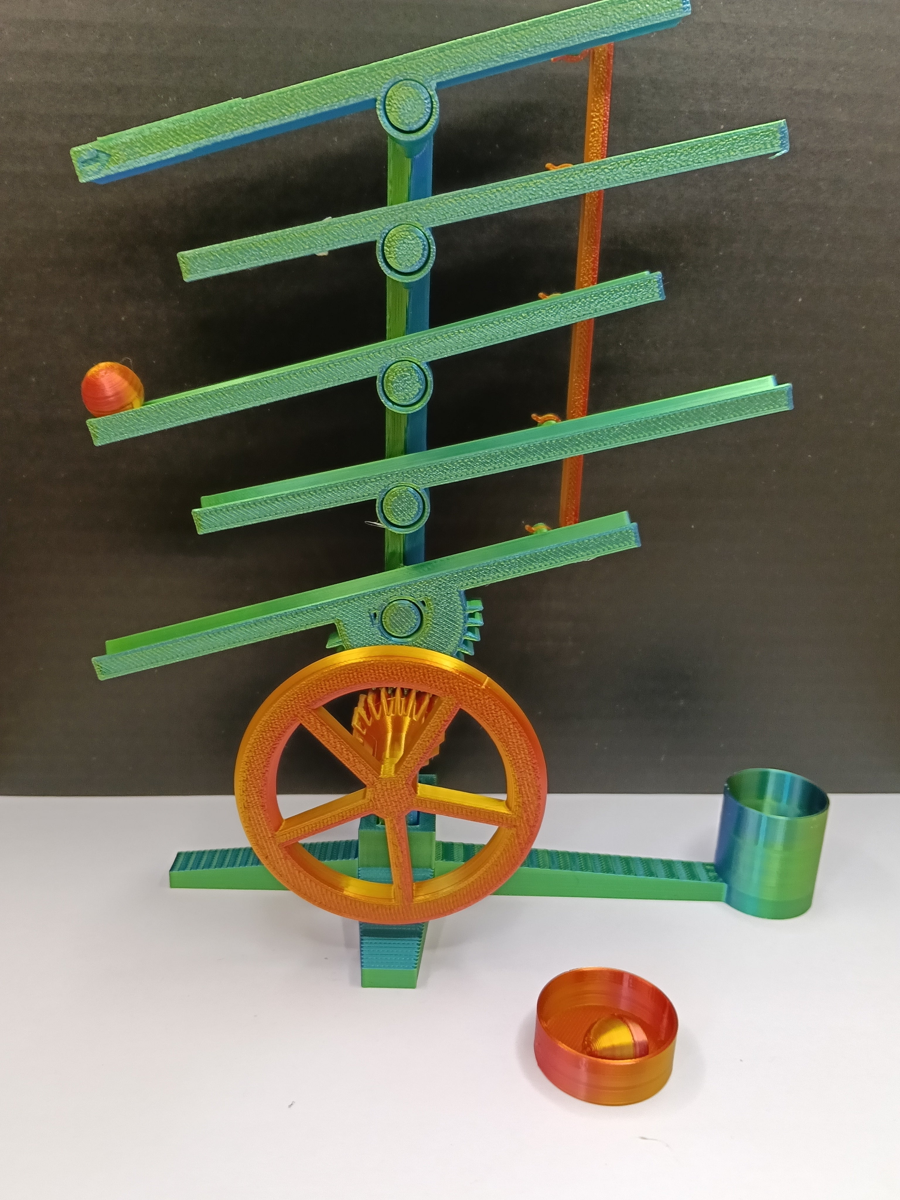 Gra Marble Game 3D – Tor kulkowy z rosnącym poziomem trudności | Executive Toy