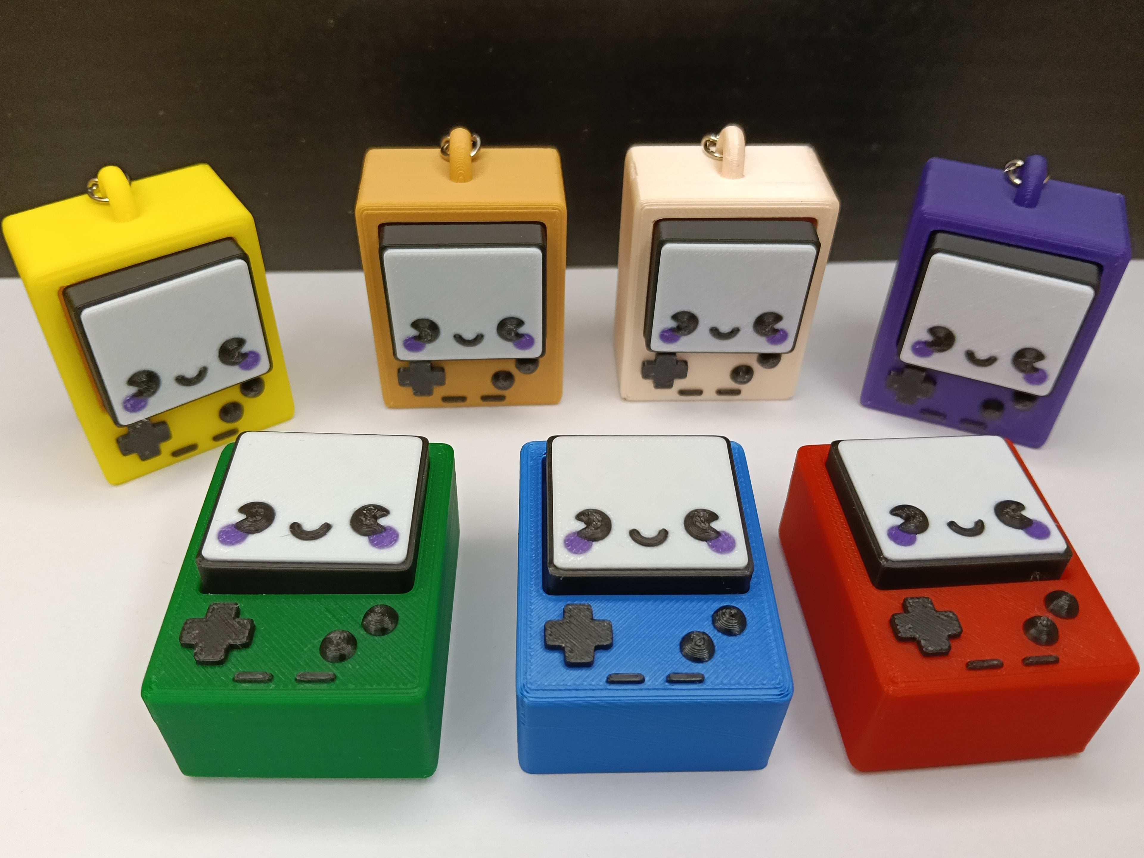 Kliker antystresowy 3D w stylu GameBoy – brelok fidget do zabawy i relaksu